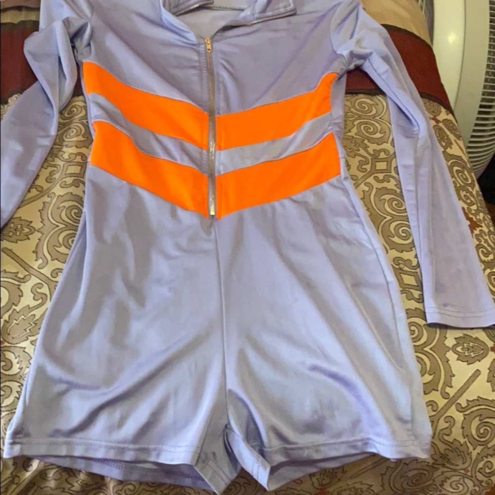 Track star short suit